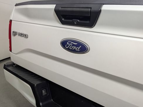 Used 2017 Ford F150 XLT AWD/4WD image 8