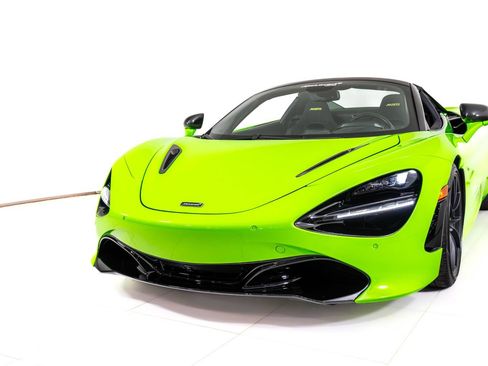 Used 2021 McLaren 720S Performance RWD image 12
