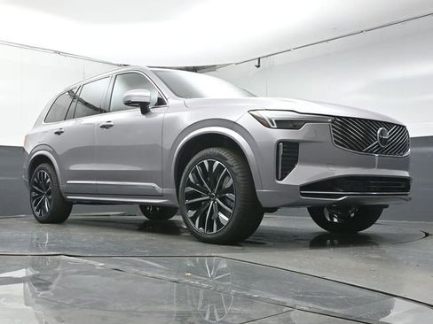 Used 2026 Volvo XC90 T8 Core w/ Protection Package Premier image 34