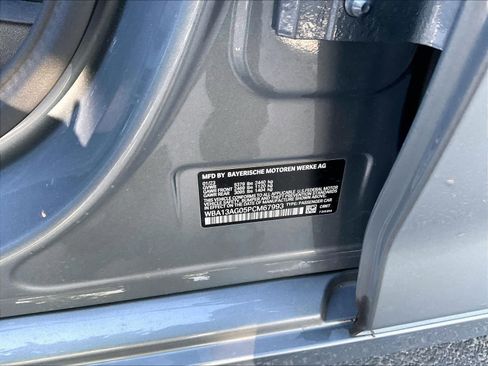 Used 2023 BMW 530e w/ Convenience Package image 34