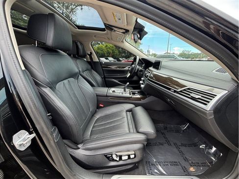Used 2021 BMW 740i xDrive AWD/4WD image 46
