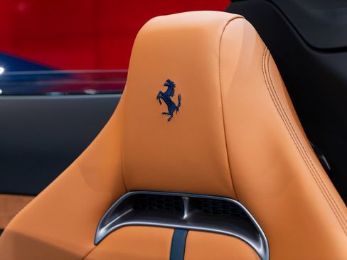 Certified 2025 Ferrari SF90 Spider AWD/4WD image 6