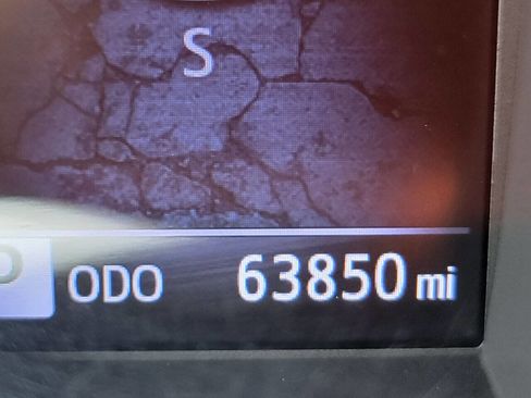 Used 2017 Toyota Tacoma Limited image 24