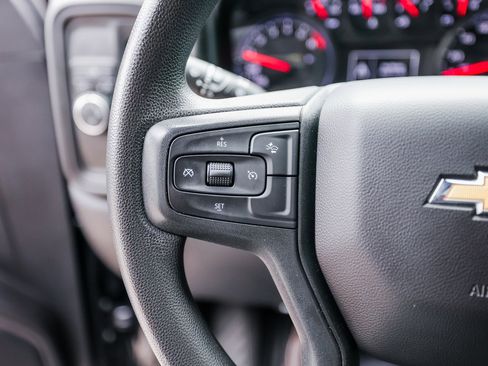 Used 2022 Chevrolet Silverado 1500 Custom image 17