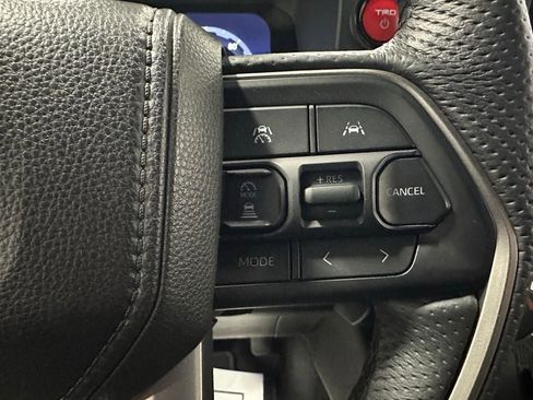 Used 2025 Toyota Tacoma TRD Off-Road image 21