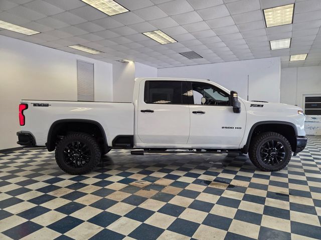New 2026 Chevrolet Silverado 2500 LTZ w/ LTZ Plus Package AWD/4WD image 9