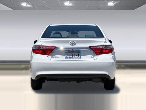 Used 2016 Toyota Camry LE FWD image 10