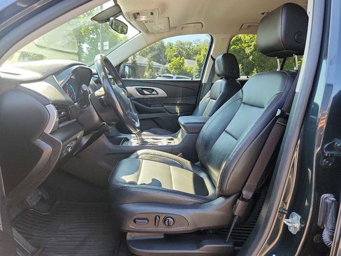 Used 2020 Chevrolet Traverse LT AWD/4WD image 13