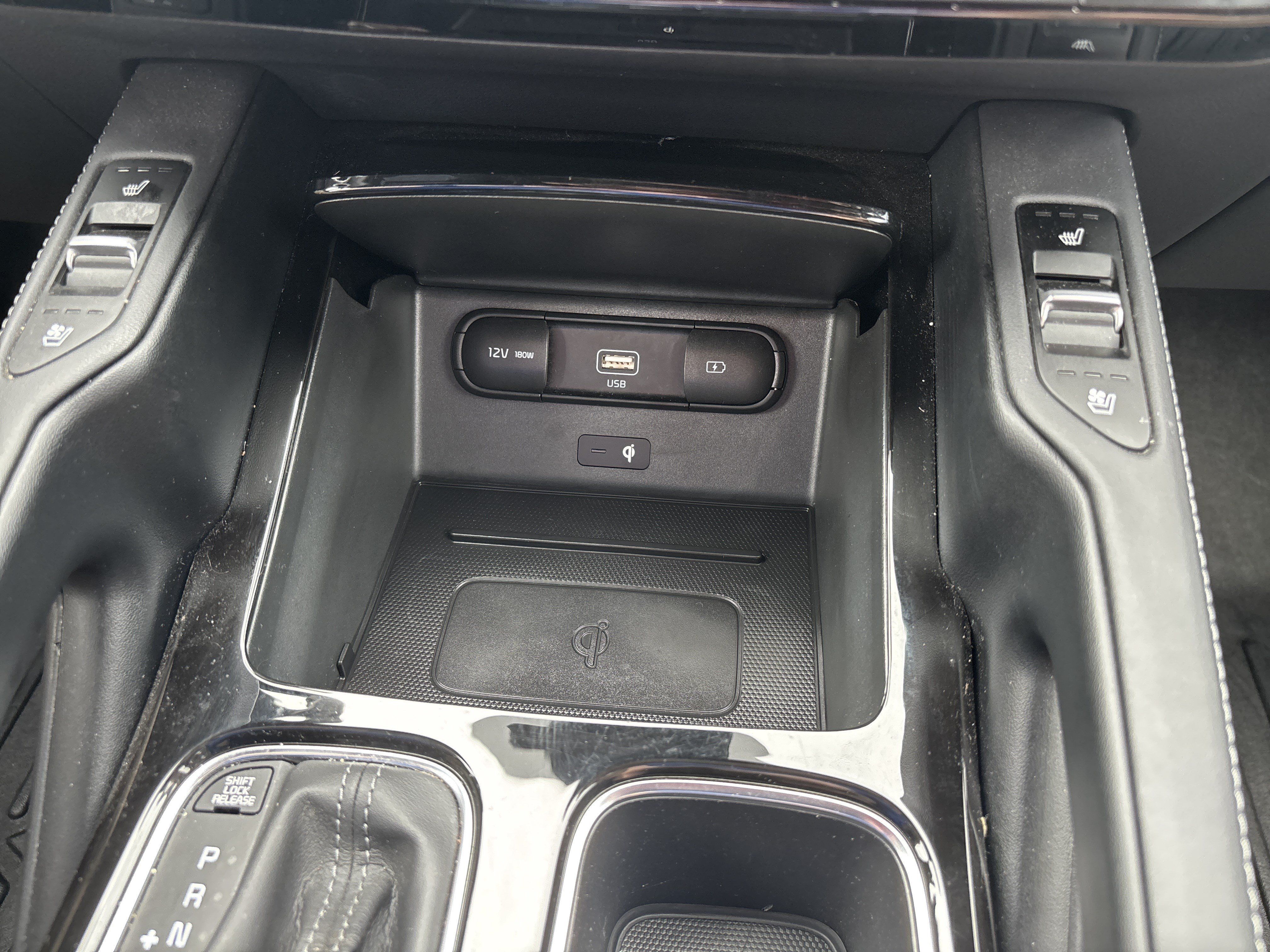 Used 2020 Kia Telluride SX w/ SX Prestige Package AWD/4WD image 22