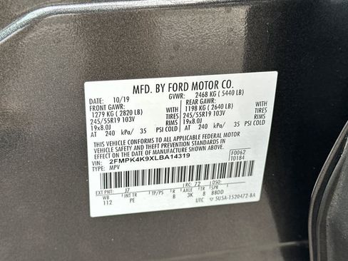 Certified 2020 Ford Edge Titanium w/ Equipment Group 301A image 30