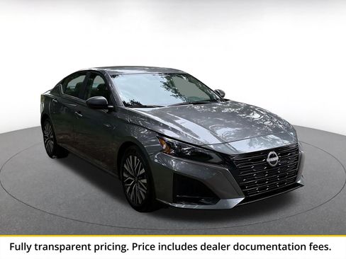 Used 2026 Nissan Altima 2.5 SV FWD image 1