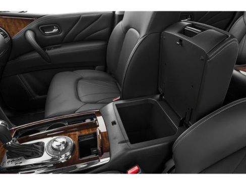 Used 2015 INFINITI QX80 4WD w/ Deluxe Technology Package image 21
