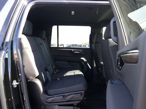 New 2026 Chevrolet Suburban LS image 35