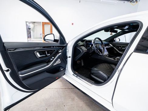 Used 2023 Mercedes-Benz S 580 4MATIC Sedan image 36