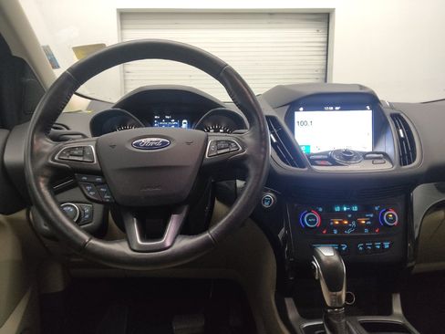 Used 2019 Ford Escape Titanium AWD/4WD image 22