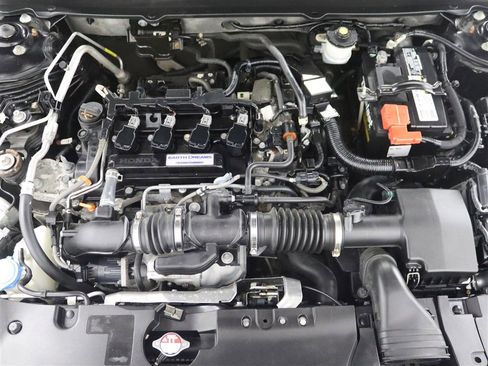 Used 2018 Honda Accord Sport image 39