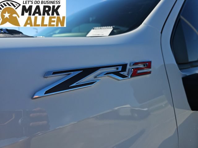 Used 2025 Chevrolet Silverado 2500 ZR2 w/ Technology Package AWD/4WD image 31