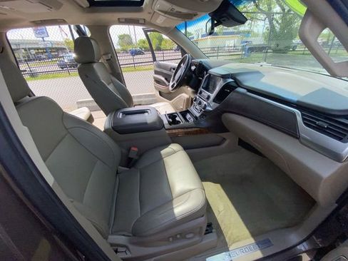 Used 2016 Chevrolet Tahoe LTZ AWD/4WD image 31