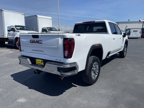 Used 2024 GMC Sierra 3500 SLE w/ SLE Convenience Package image 8