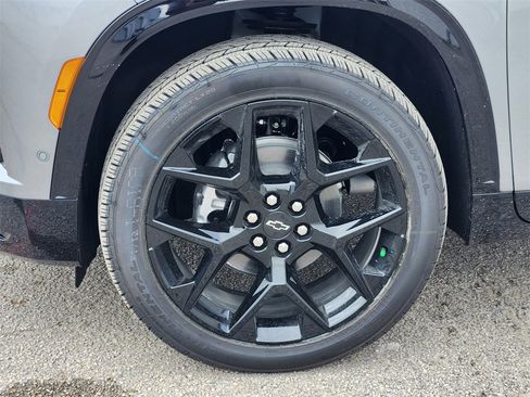 New 2026 Chevrolet Traverse RS image 8