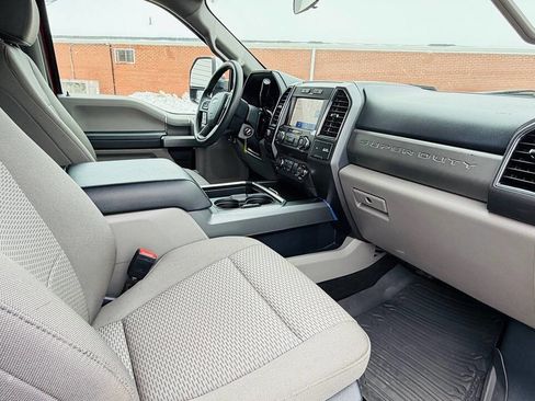 Used 2022 Ford F250 XLT w/ XLT Premium Package image 16
