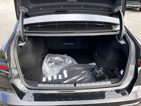 New 2025 BMW 740i xDrive 740i xDrive w/ Executive Package image 25