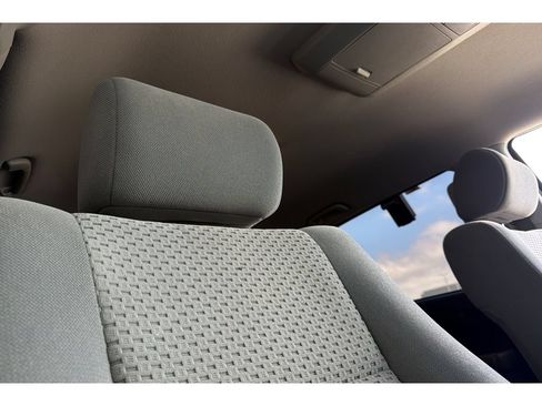 Used 2013 Toyota Tundra 2WD CrewMax w/ SR5 Pkg image 17