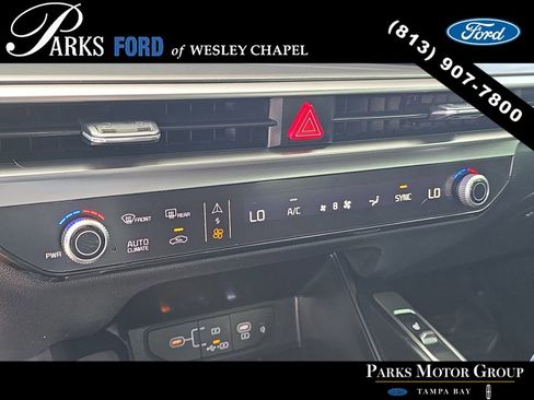 Used 2025 Kia Sorento EX w/ Panoramic Sunroof Package image 25