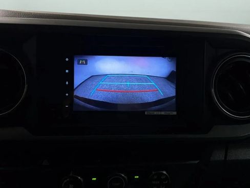 Used 2016 Toyota Tacoma TRD Off-Road w/ Towing Package RWD image 14