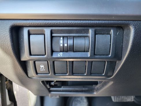 Used 2017 Subaru Outback 2.5i Premium image 23