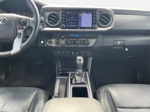Used 2020 Toyota Tacoma Limited image 12