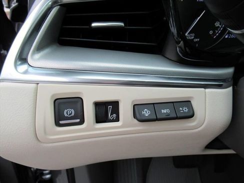 New 2026 Cadillac XT5 Premium Luxury w/ Driver Assist Package FWD image 22