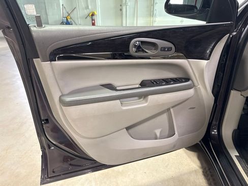 Used 2015 Buick Enclave Leather FWD image 27