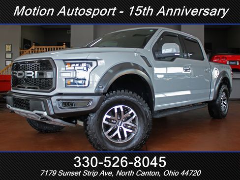 Used 2017 Ford F150 Raptor w/ Equipment Group 802A Luxury image 1