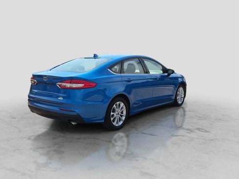 Used 2020 Ford Fusion SE FWD image 8