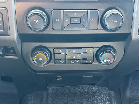 Used 2020 Ford F250 XL w/ STX Appearance Package AWD/4WD image 28