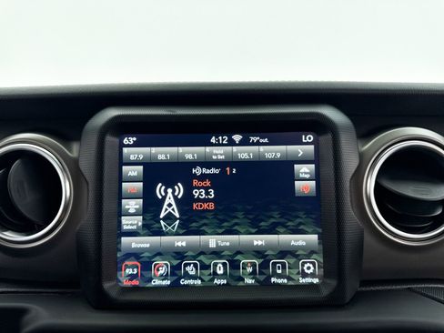 Used 2020 Jeep Gladiator Rubicon AWD/4WD image 22