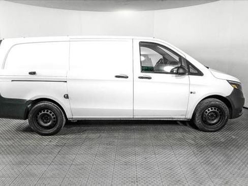 Used 2019 Mercedes-Benz Metris image 9