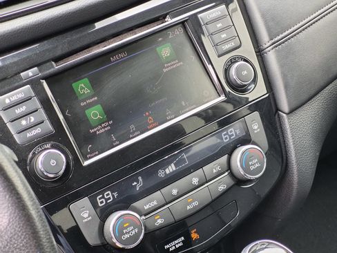 Used 2020 Nissan Rogue SL w/ Premium Package FWD image 21
