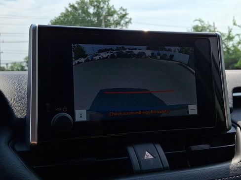 Certified 2024 Toyota RAV4 LE AWD/4WD image 22