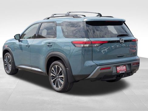New 2026 Nissan Pathfinder Platinum image 11