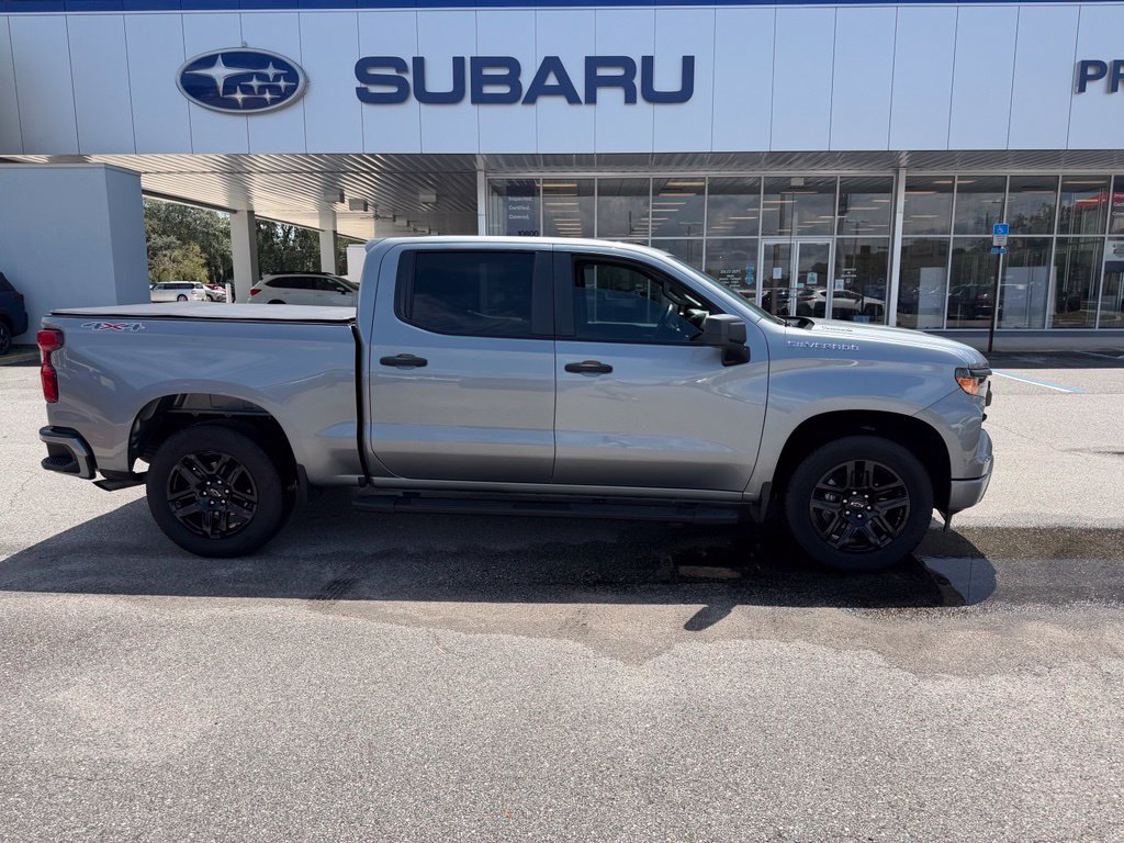 Used 2025 Chevrolet Silverado 1500 Custom AWD/4WD image 2