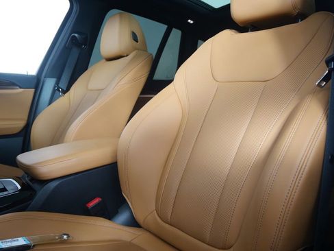 Certified 2024 BMW X3 xDrive30i w/ Premium Package AWD/4WD image 10