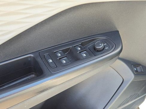 Certified 2023 Volkswagen Taos S w/ Driver Assistance Package FWD image 15