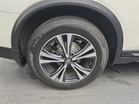 Used 2018 Nissan Rogue SL FWD image 20