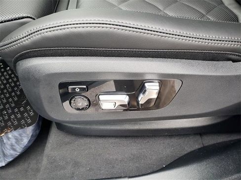 New 2026 BMW X5 M60i image 19