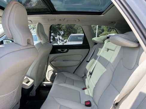 Certified 2024 Volvo XC60 B5 Plus w/ Protection Package Premier AWD/4WD image 11