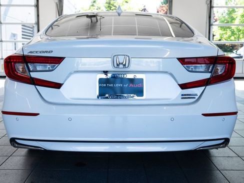 Used 2019 Honda Accord Touring image 5