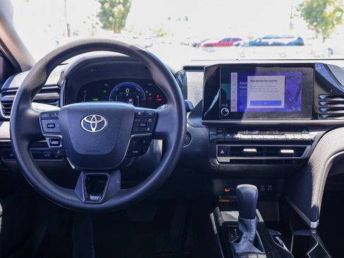 Used 2025 Toyota Camry LE FWD image 21