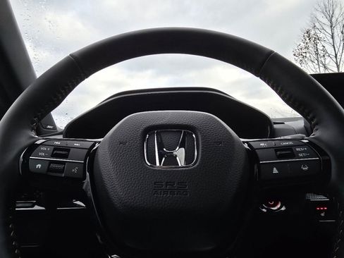 Used 2025 Honda CR-V Sport Touring image 14